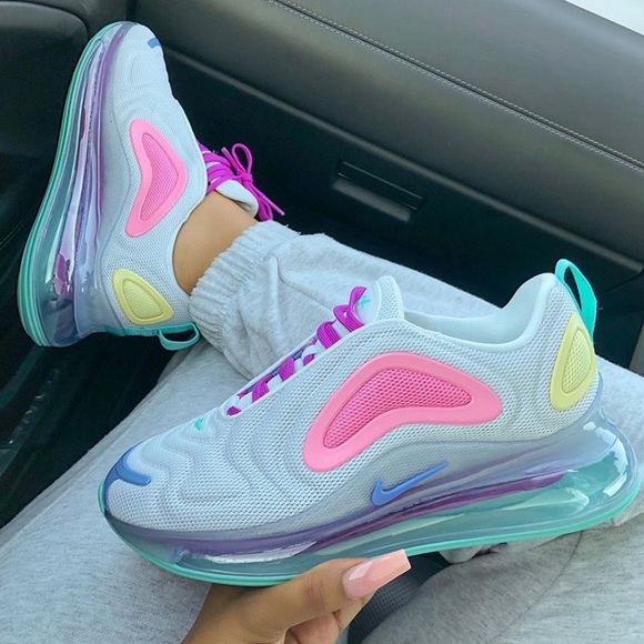 nike pink air max 720 sneakers